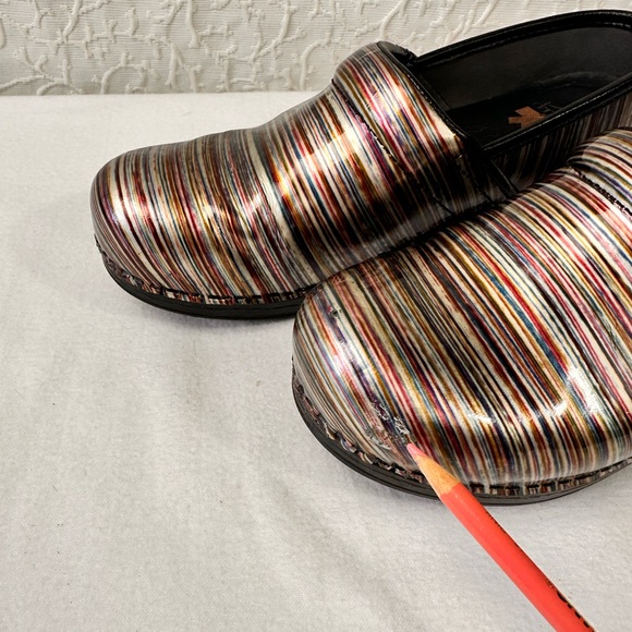 Dansko Women's Clogs Size 39 8.5 Professional Shoes Multicolor Leather Comfort - Picture 11 of 11